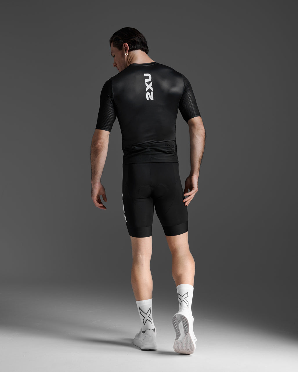Aero Tri 9 Inch Shorts Men | 2XU