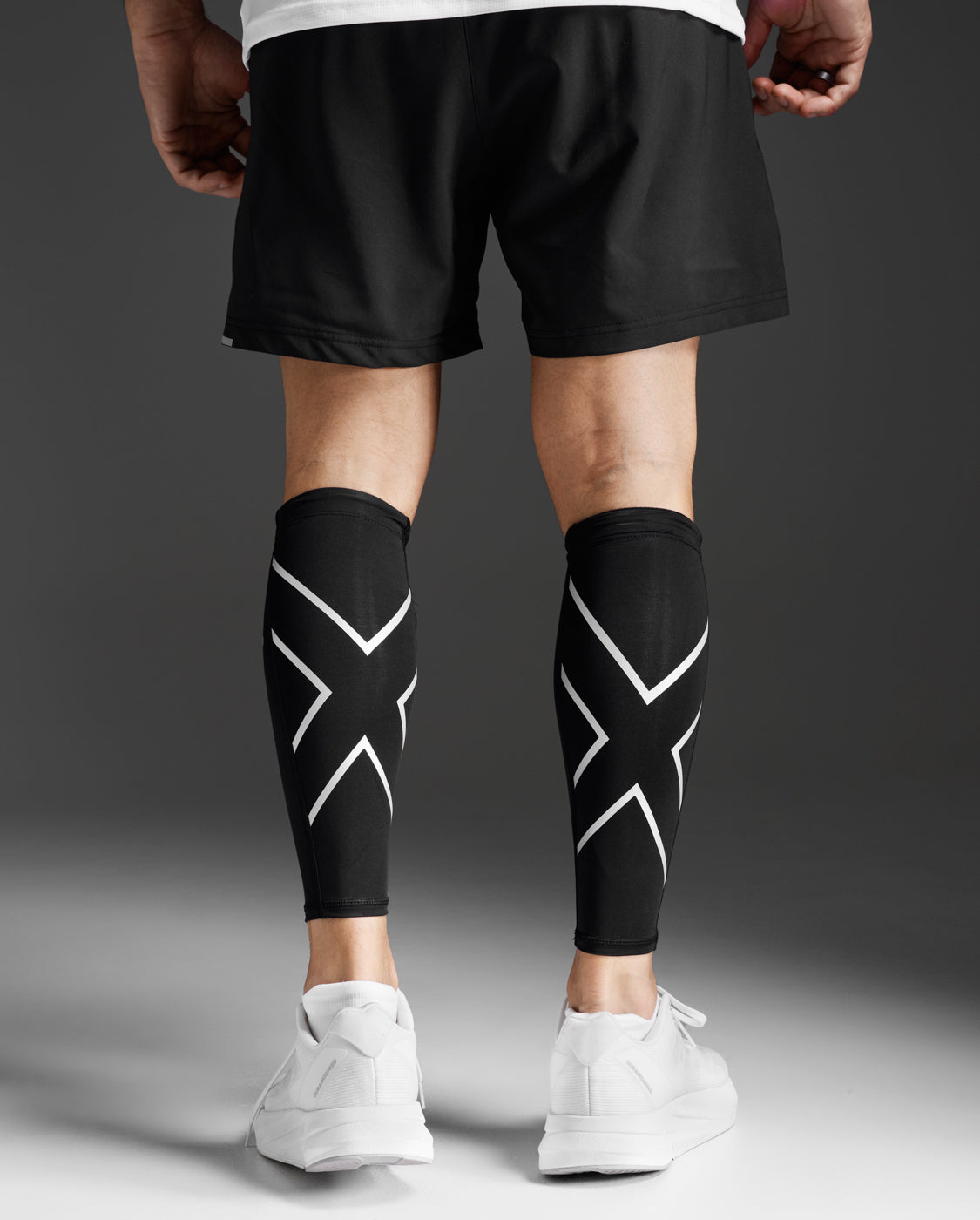 Aero Tri 9 Inch Shorts Men | 2XU