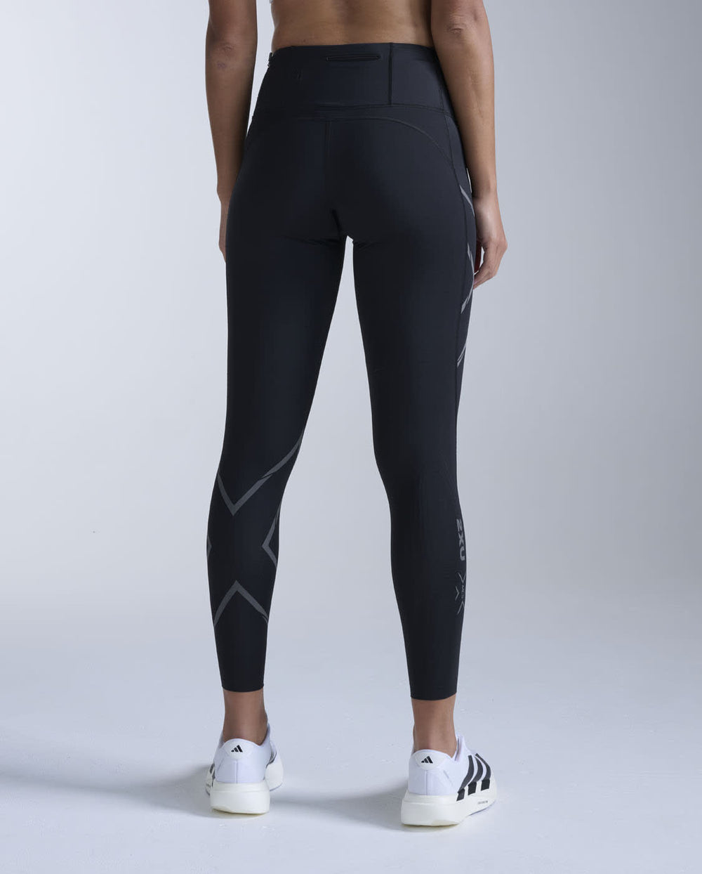 Light Speed Mid-Rise Compression Tights Women | 2XU
