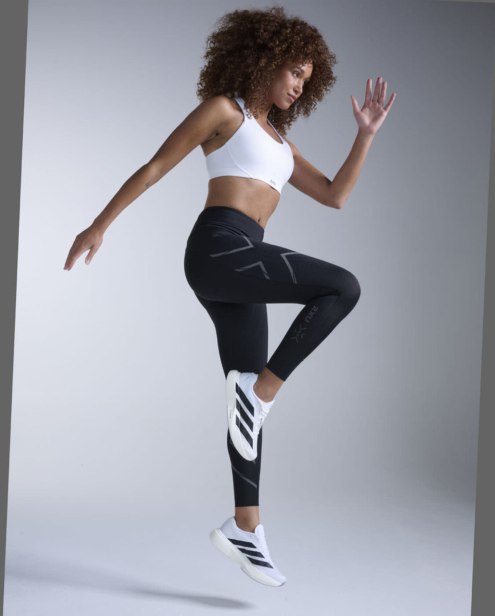 Light Speed Mid-Rise Compression Tights Women | 2XU