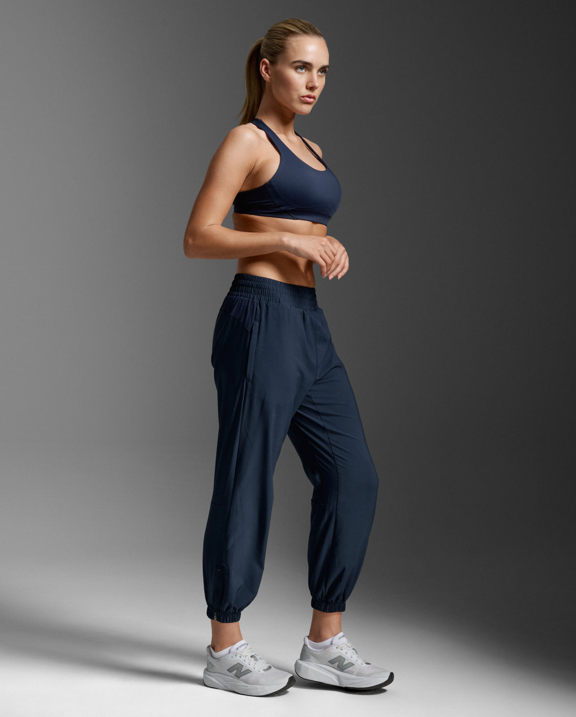 Aero Hi-Rise Woven Jogger, Midnight/Silver Reflective