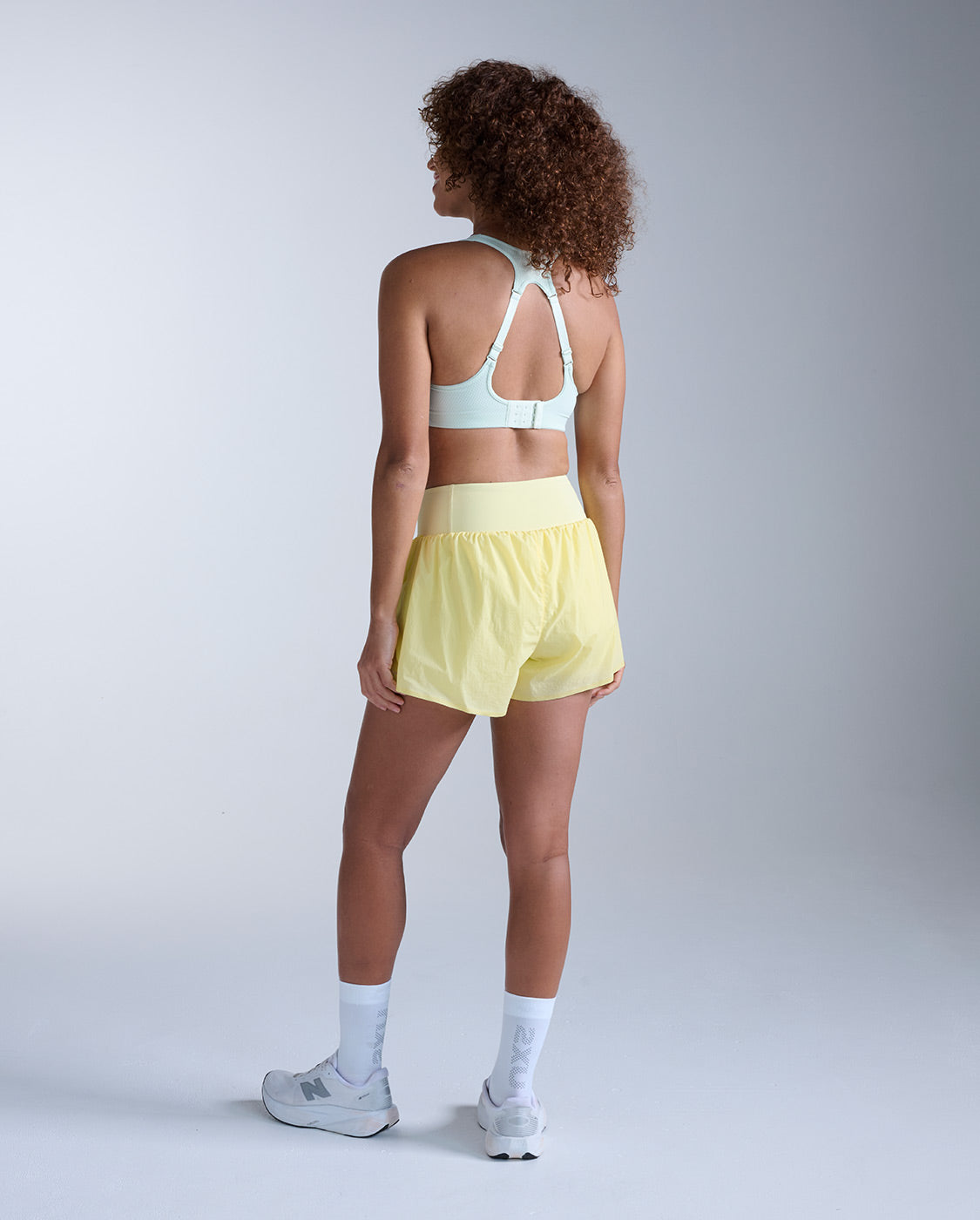 Aero Mesh Medium Impact Bra, Mint Dust/Mint Reflective