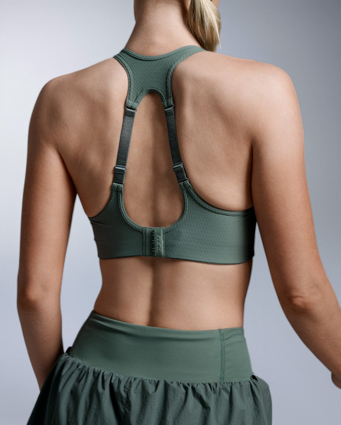 Aero Mesh Medium Impact Bra, Olive Leaf/Olive Leaf Reflective