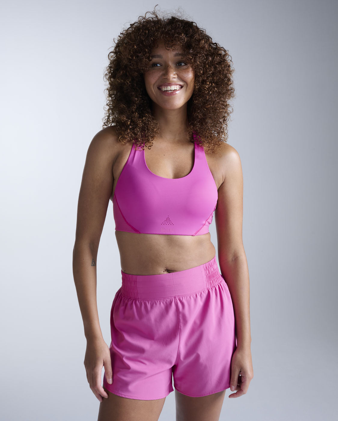 Aero Mesh Medium Impact Bra, Rose Violet/Rose Reflective