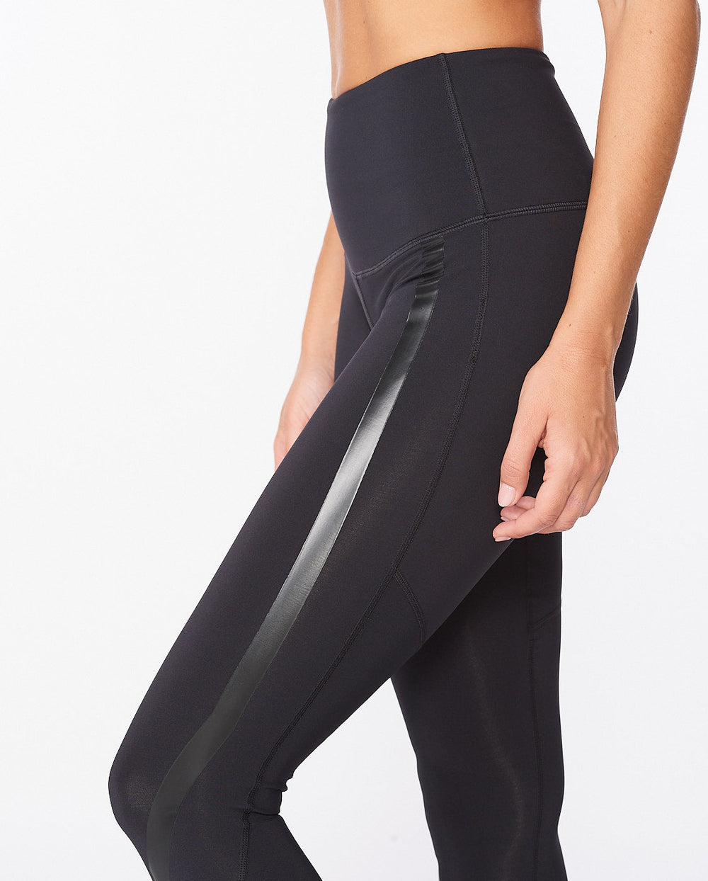 2XU Motion Compression Tights M ブラック/ネロ Men's Compression Pants: Force Compression | Black/Nero – 2XU US